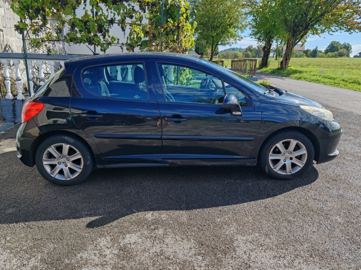 Peugeot 207