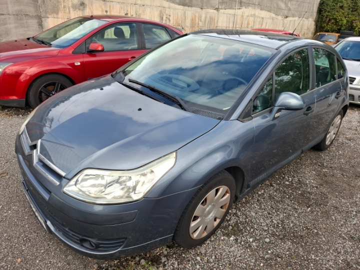Citroen C4 1.6 benz., kao nov, nereg.