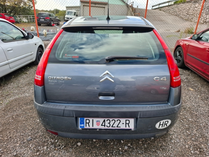 Citroen C4 1.6 benz., kao nov, nereg.