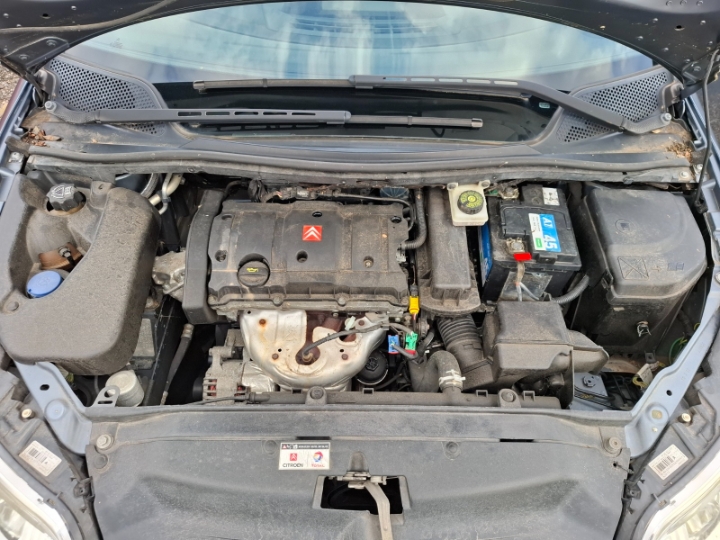 Citroen C4 1.6 benz., kao nov, nereg.