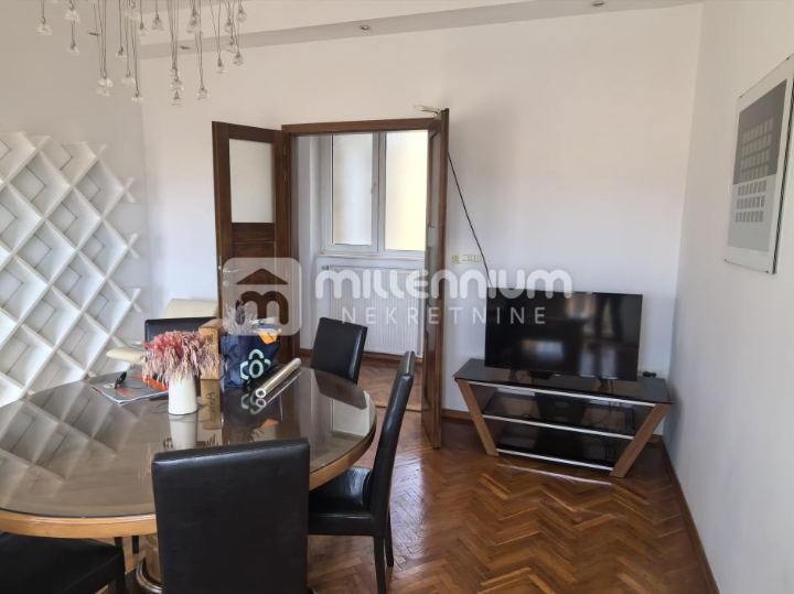 Rijeka, Sušak, 75m2, 3-sobni stan s terasom