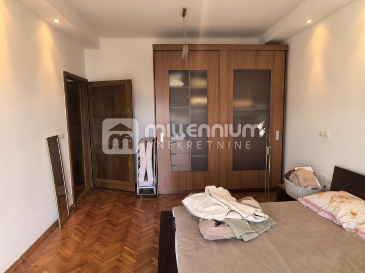 Rijeka, Sušak, 75m2, 3-sobni stan s terasom