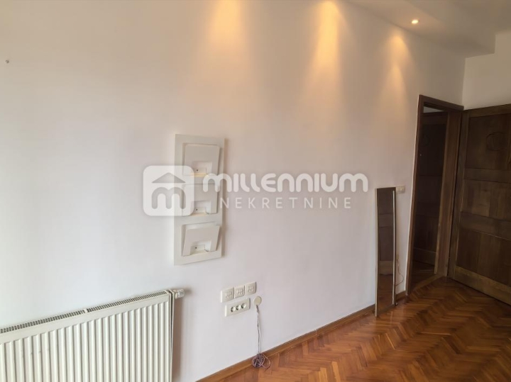 Rijeka, Sušak, 75m2, 3-sobni stan s terasom