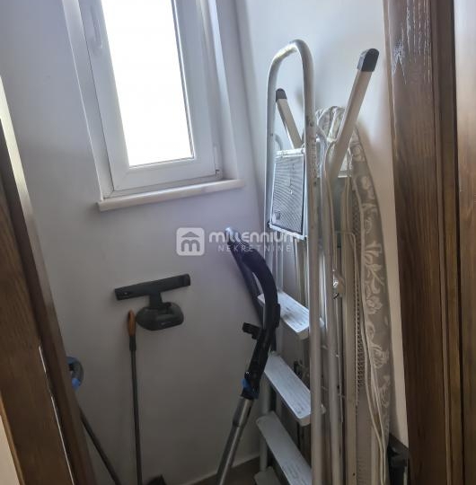 Rijeka, Sušak, 75m2, 3-sobni stan s terasom