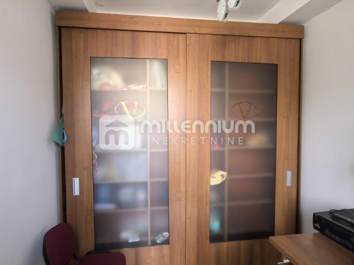 Rijeka, Sušak, 75m2, 3-sobni stan s terasom