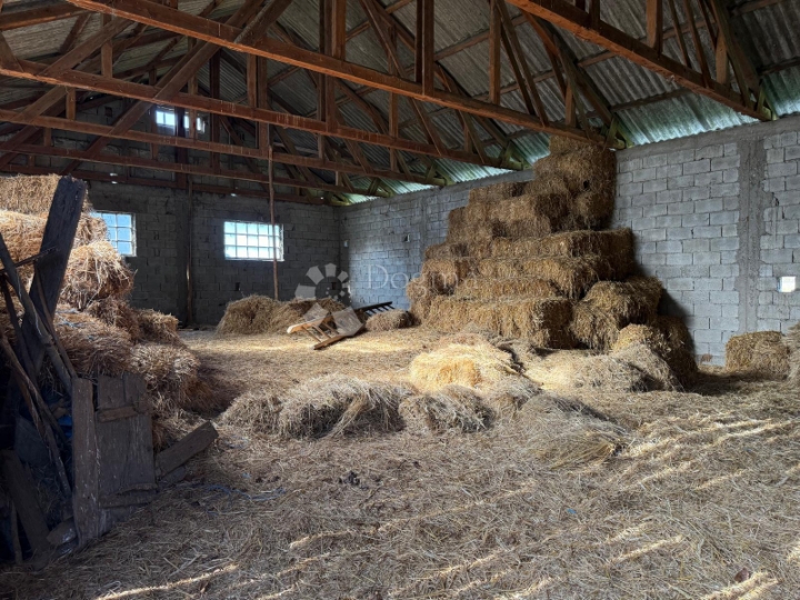 Zemljište s objektima – samo 45,74 €/m²!!