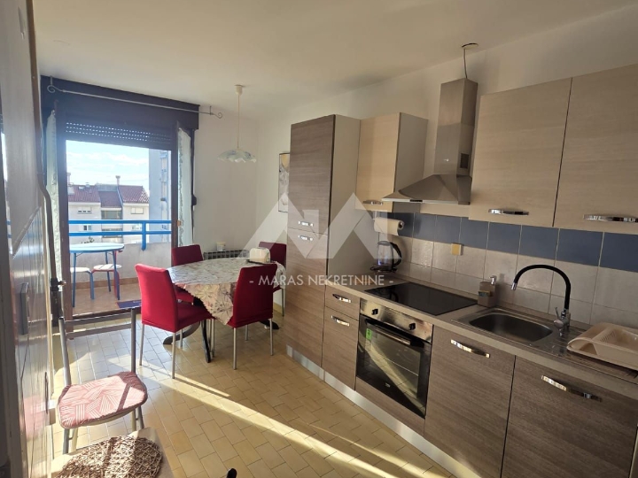 Krnjevo, 3S+DB s lođom