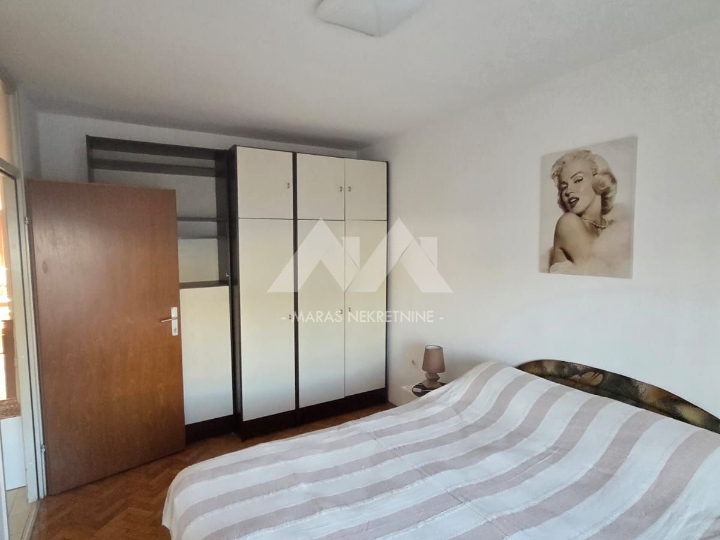 Krnjevo, 3S+DB s lođom