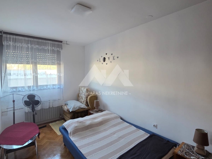 Krnjevo, 3S+DB s lođom