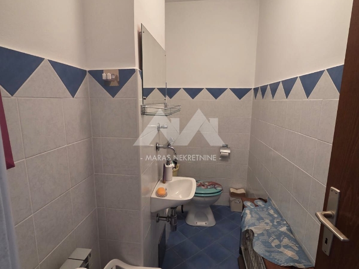 Krnjevo, 3S+DB s lođom