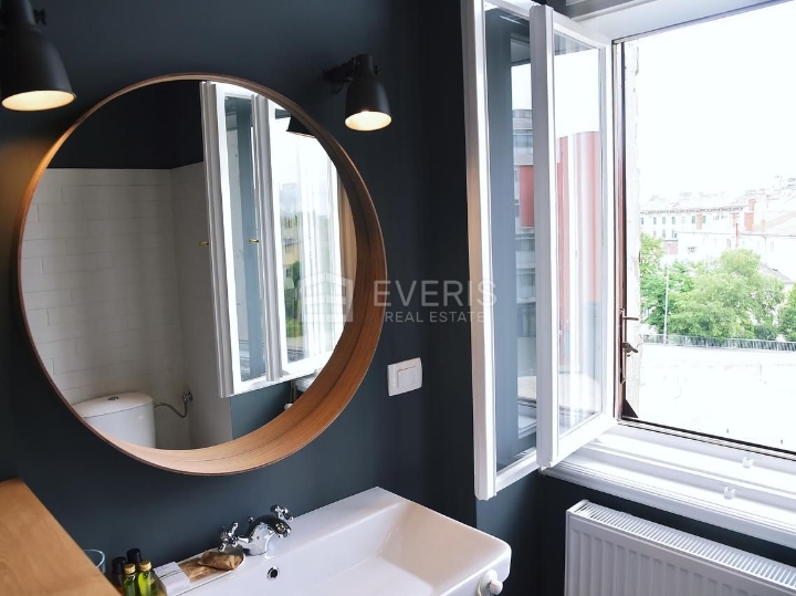 Rijeka, centar, prekrasno uređen stan 104 m2, najam