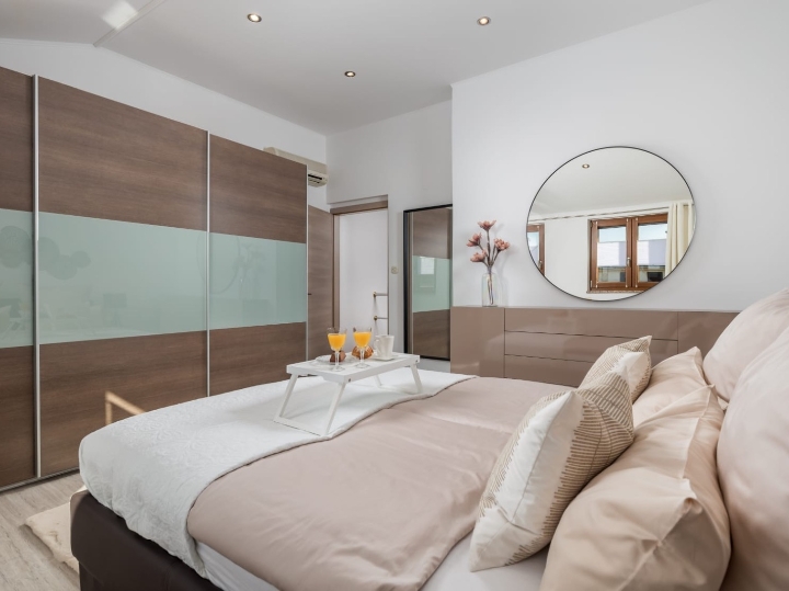 Najam kuća u nizu Donja Drenova