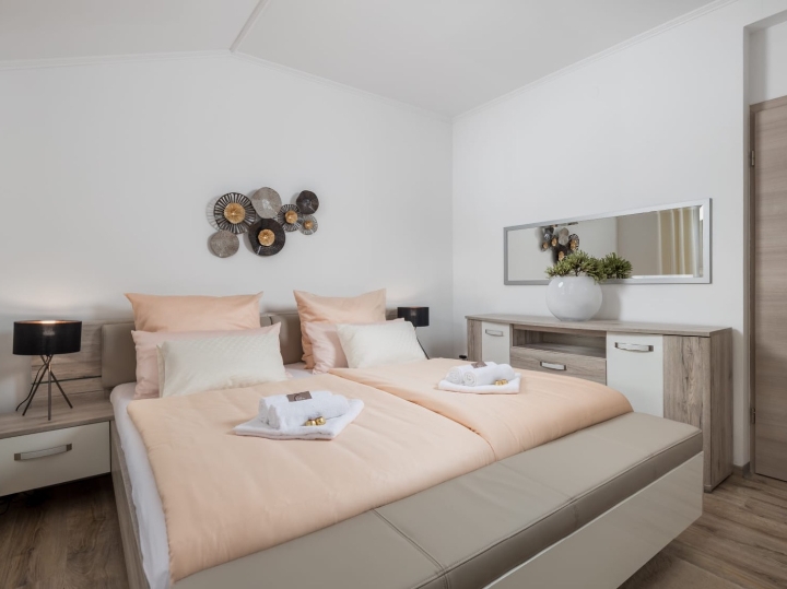 Najam kuća u nizu Donja Drenova