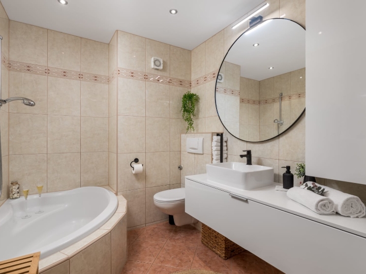 Najam kuća u nizu Donja Drenova