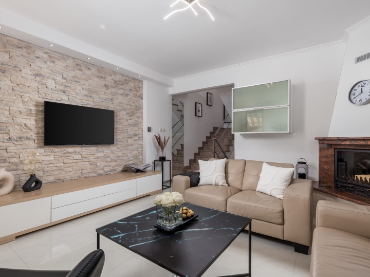 Najam kuća u nizu Donja Drenova