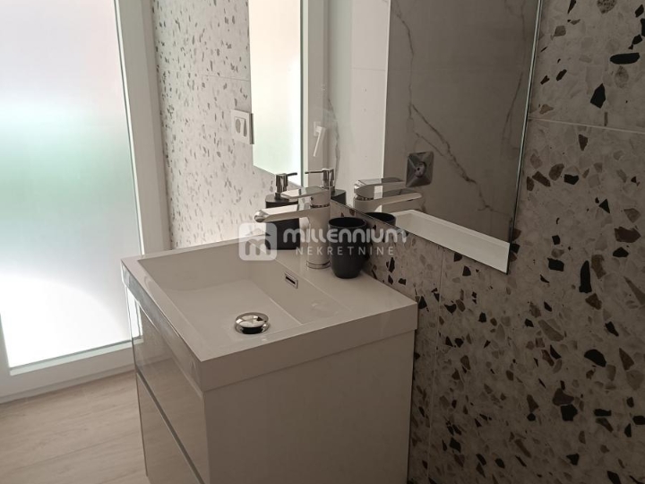 Rijeka, Belveder, 20m2, garsonijera s galerijom