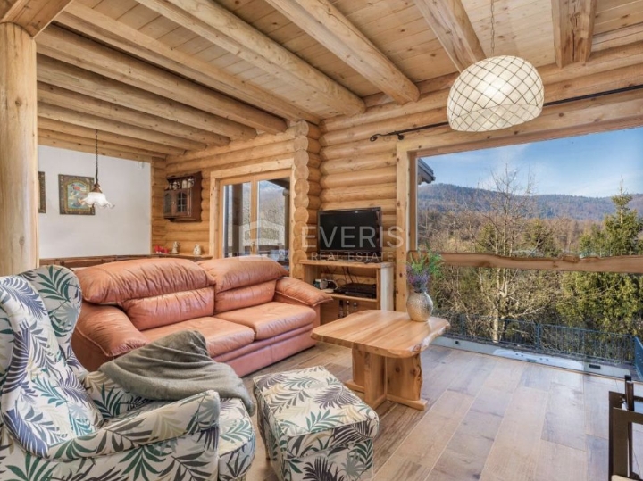 Gorski kotar, Delnice, lijepa drvena kuća 207 m2