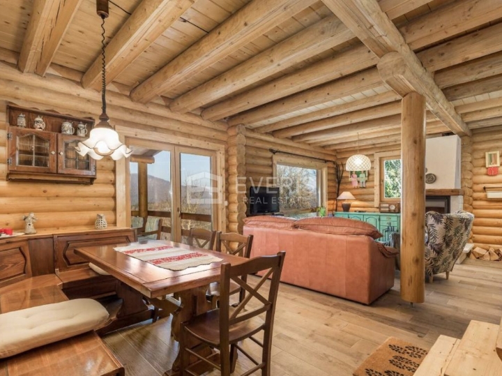 Lijepa drvena kuća, Delnice, 207m2