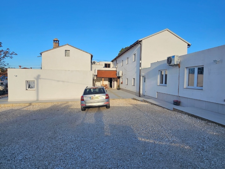 Kuća za najam za radnike, Kaštelir