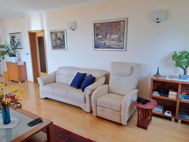 Prelijepi stan s pogledom