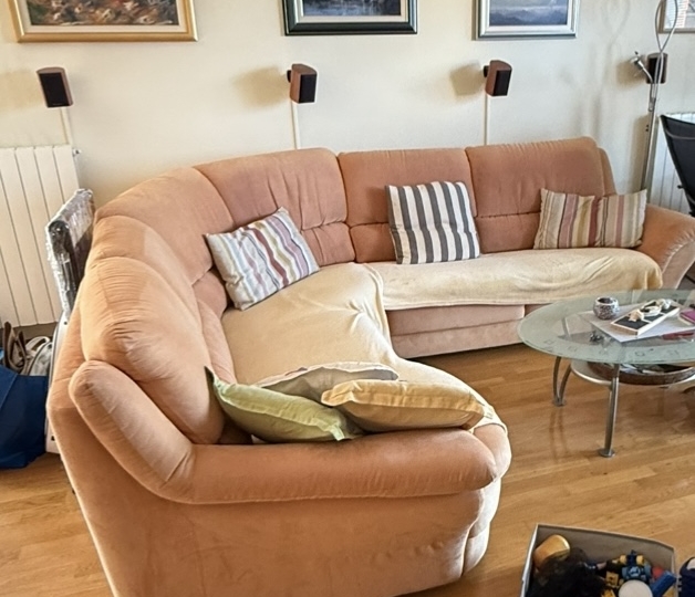 Poklanjam kutnu garnituru 260x280