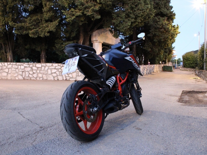**Hitno** KTM Duke 390, 2024 god.