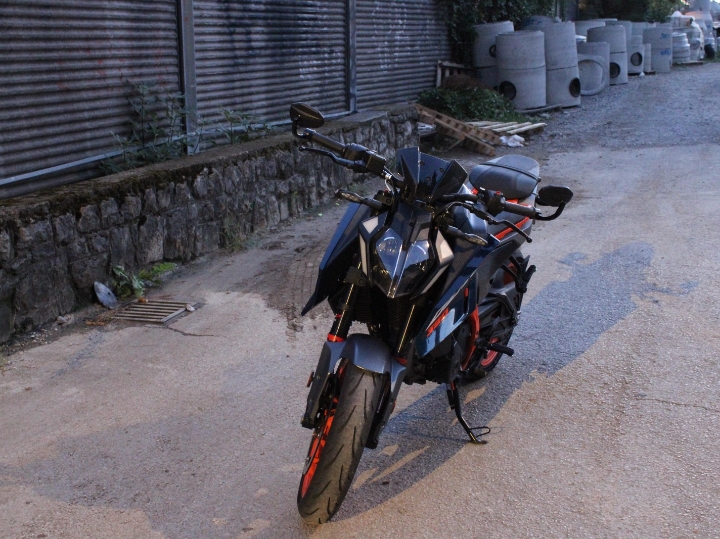 **Hitno** KTM Duke 390, 2024 god.