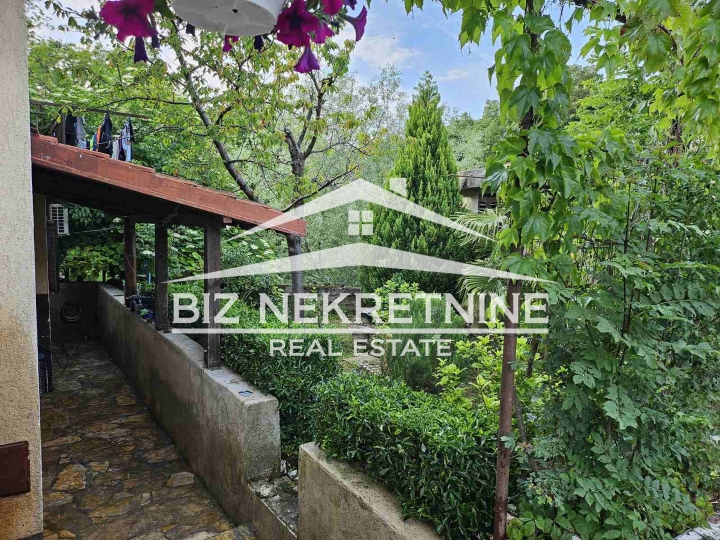 Viškovo-Marčelji, dvojna kuća 250m2