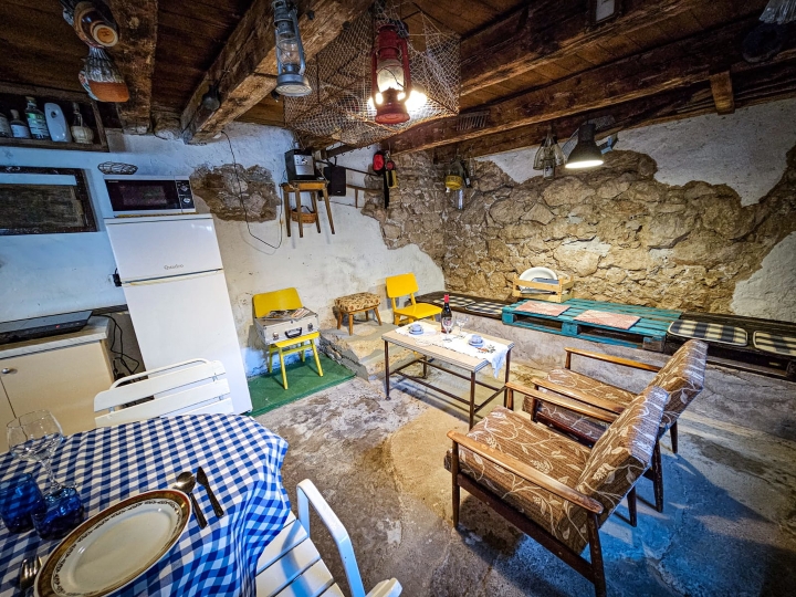 Bakar, kuća prvi red do mora