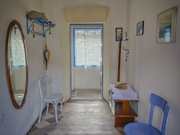 Bakar, kuća prvi red do mora