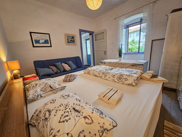 Bakar, kuća prvi red do mora