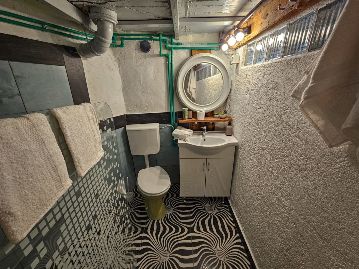 Bakar, kuća prvi red do mora