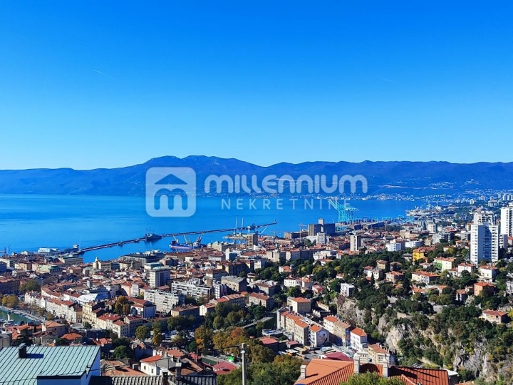 Trsat, 130m2 dvoetažni stan s prekrasnim pogledom