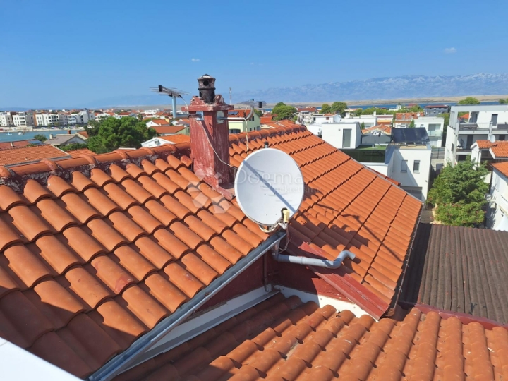 Prvi kat apartmanske kuće, stan samo 100 m od mora