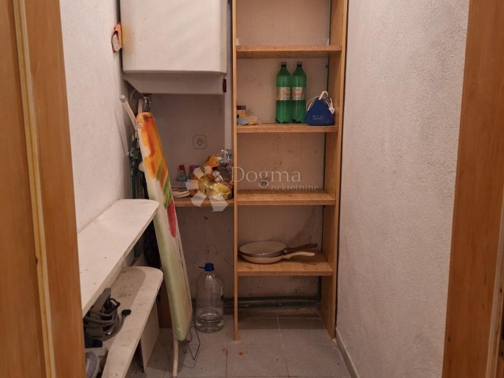 Stan u apartmanskoj kući – samo 100 m od mora!