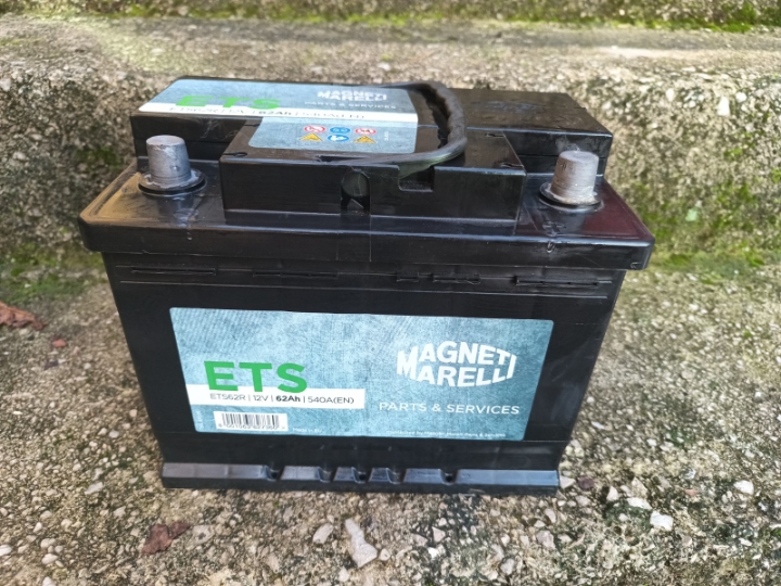 Akumulator Magneti Marelli 62Ah