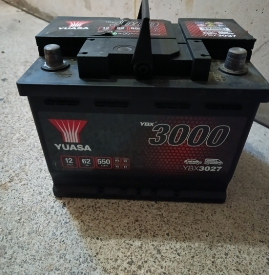 Akumulator Yuasa 62Ah