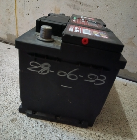 Akumulator Yuasa 62Ah