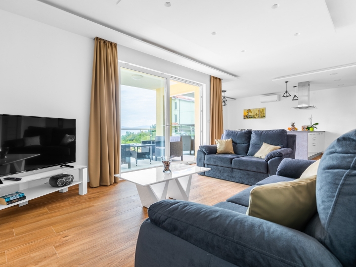 Kostrena-Doričići, 3S+DB, 120m2