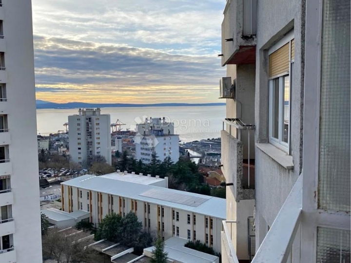 Prostran trosoban stan za najam – Kozala, Rijeka