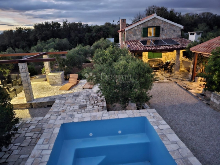 Kamena oaza na Šolti