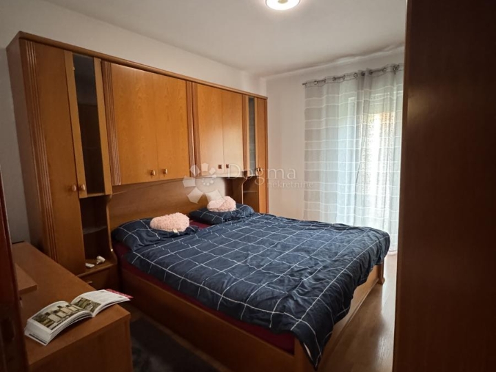 Prostran i ugodan 2S+DB, na Srdočima-dugoročni najam