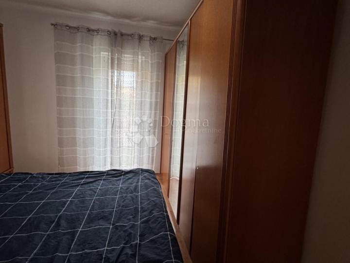 Prostran i ugodan 2S+DB, na Srdočima-dugoročni najam