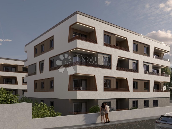 Poreč - moderna novogradnja 800m od mora