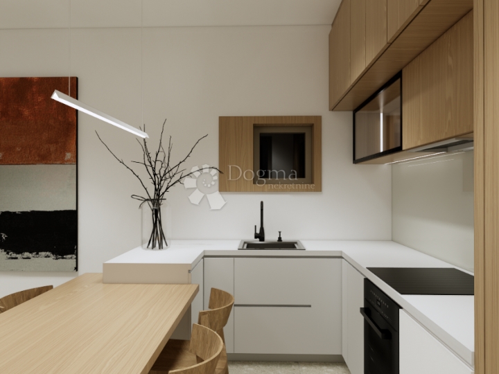 Volme – atraktivna nekretnina, vrt, parking, 300 m od mora