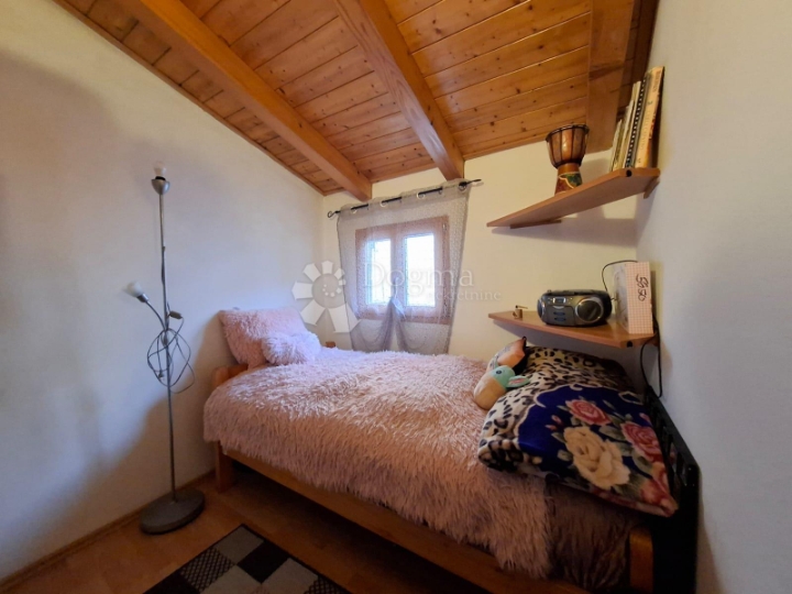 Buje, renovirana kamena kuća u starogradskoj jezgri