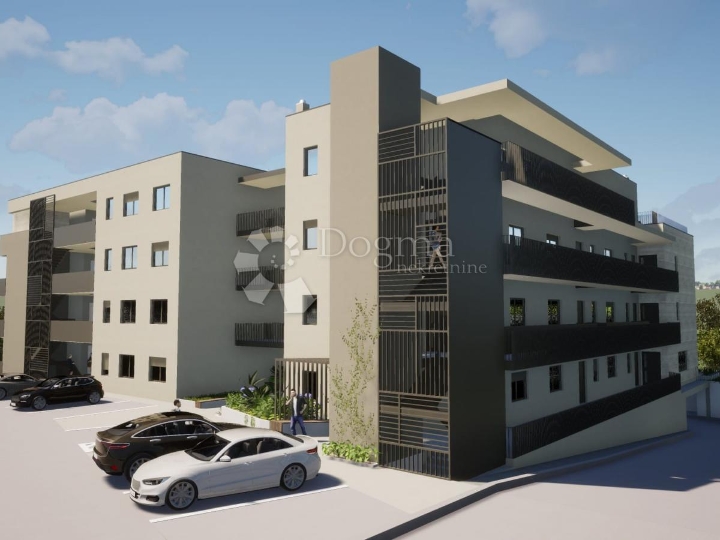 Poreč (okolica), luksuzan stan s vrtom, bazenom i garažom