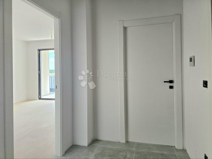 Umag, 1S+DB, garaža u cijeni