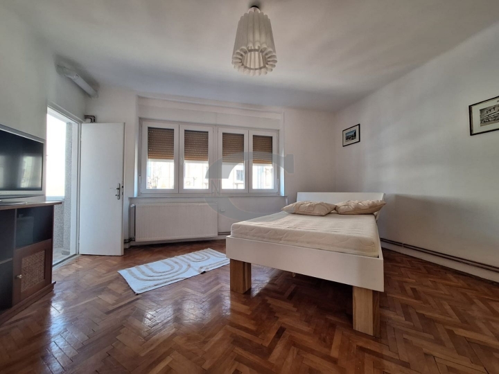 Rijeka, Centar, stan 3S kl., 82 m2, dva balkona