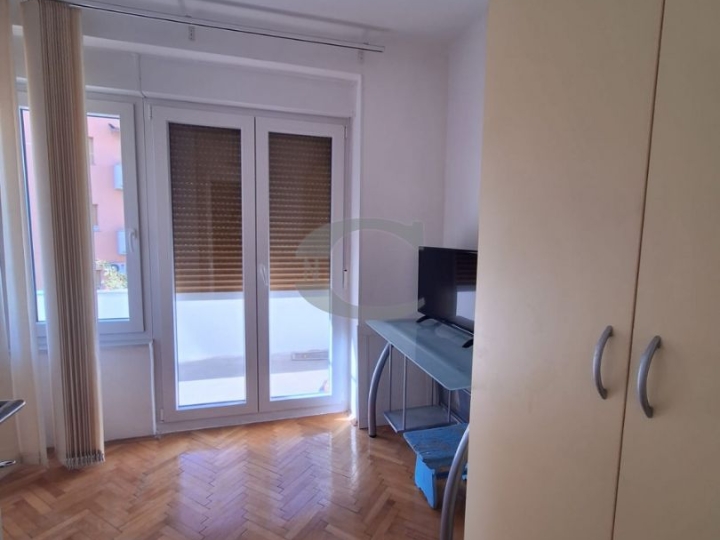 Rijeka, Centar, stan 3S kl., 82 m2, dva balkona